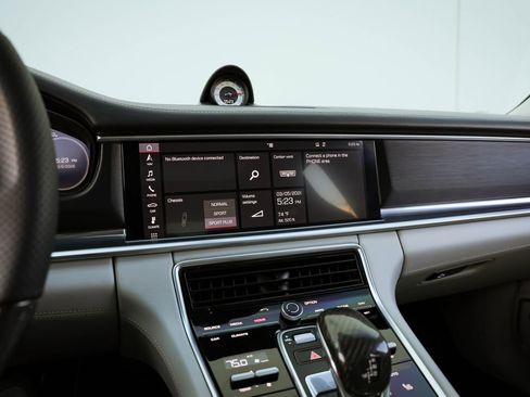 Used 2019 Porsche Panamera GTS w/ Premium Package Plus image 11