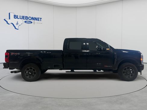 Used 2023 Ford F350 Lariat w/ Lariat Ultimate Package AWD/4WD image 4
