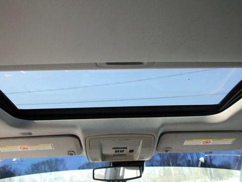 Used 2015 GMC Sierra 2500 Denali w/ Duramax Plus Package image 17