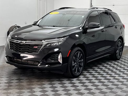 Used 2022 Chevrolet Equinox RS w/ RS Leather Package FWD image 2