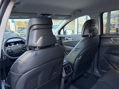 Used 2026 Kia Sportage EX AWD/4WD image 23