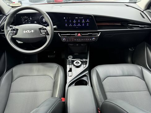 Used 2023 Kia Niro Wind FWD image 18