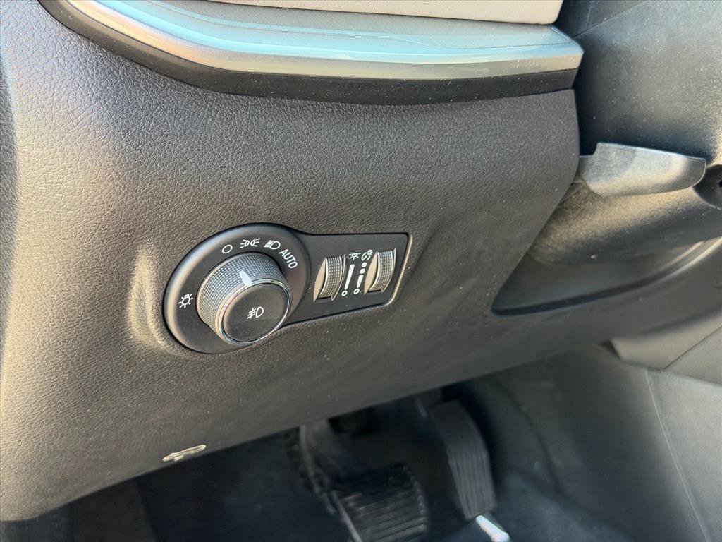 Used 2025 Jeep Compass Limited AWD/4WD image 18