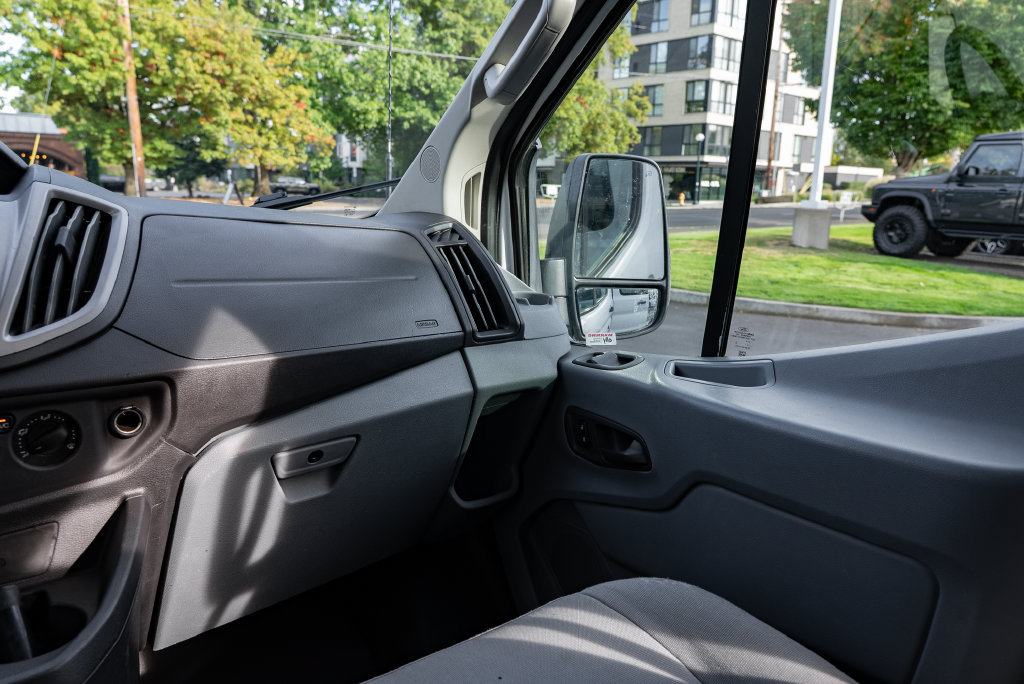 Used 2018 Ford Transit 150 XLT RWD image 10