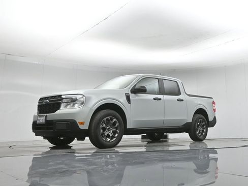Used 2023 Ford Maverick XLT w/ Equipment Group 300A Standard AWD/4WD image 44