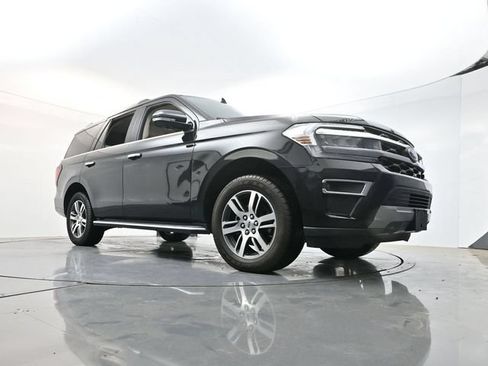 Used 2023 Ford Expedition Limited AWD/4WD image 41
