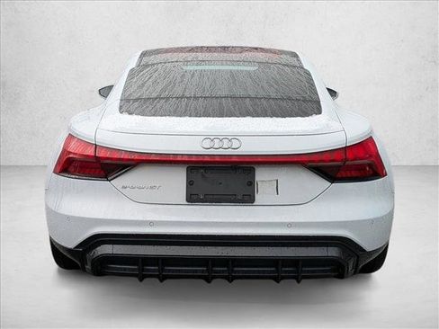 Used 2024 Audi e-tron GT Premium Plus image 6