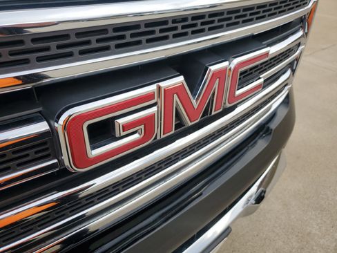 Used 2017 GMC Canyon SLT w/ Driver Alert Package image 36