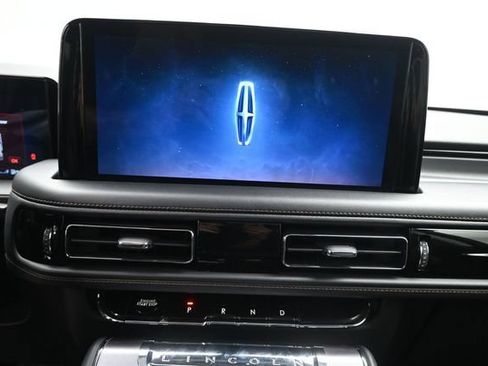 Certified 2025 Lincoln Aviator AWD w/ Jet Appearance Package image 13