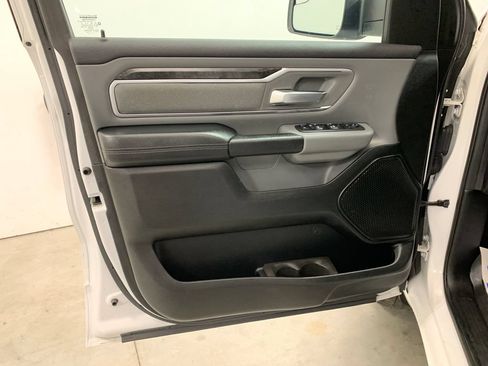 Used 2019 RAM 1500 Big Horn AWD/4WD image 7
