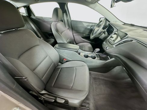 Used 2024 Chevrolet Malibu LT image 28