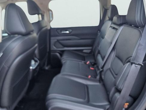 New 2026 Nissan Armada SV image 15