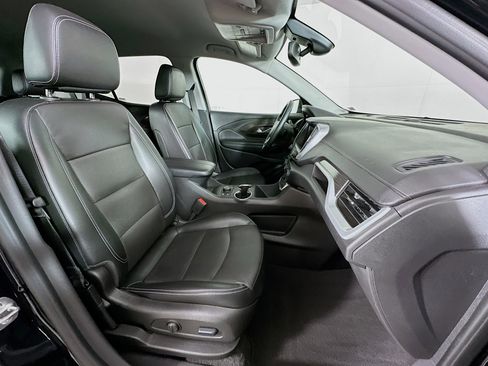 Used 2024 GMC Terrain SLT image 31