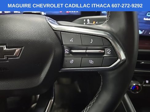 Used 2024 Chevrolet Traverse Z71 w/ Enhanced Driving Package AWD/4WD image 21