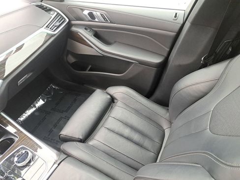 Used 2020 BMW X5 sDrive40i w/ Executive Package image 14
