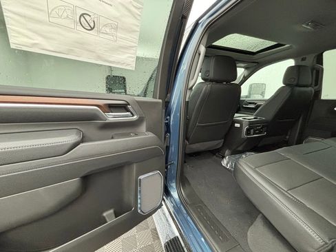 New 2025 GMC Sierra 2500 Denali w/ Denali Reserve Package image 43