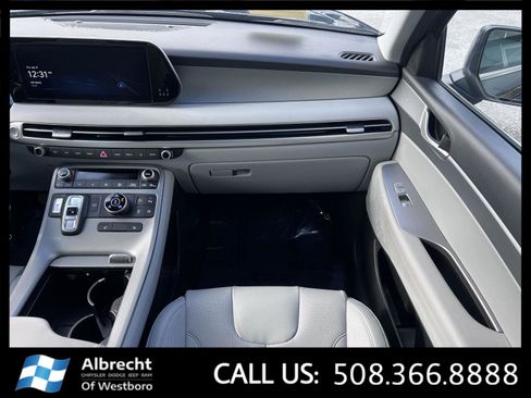 Used 2025 Hyundai Palisade SEL image 23