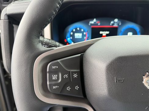 New 2025 Ford Bronco Outer Banks w/ Sasquatch Package image 23