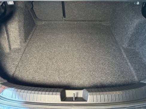 Used 2023 Volkswagen Jetta SE FWD image 23
