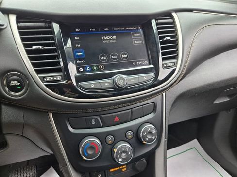 Used 2020 Chevrolet Trax LT w/ Redline Edition FWD image 26