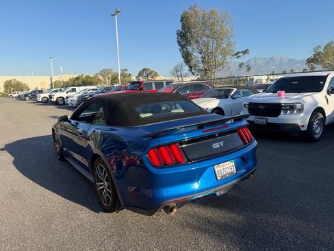 Used 2017 Ford Mustang GT Premium RWD image 4