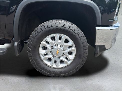 Used 2022 Chevrolet Silverado 2500 LT w/ Convenience Package AWD/4WD image 39