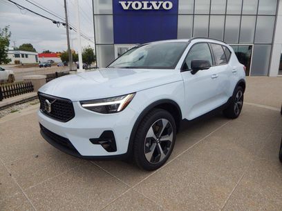 New 2026 Volvo XC40 B5 Plus w/ Protection Package Premier