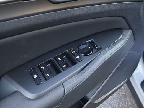 New 2026 Kia Sportage EX image 15