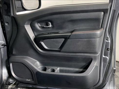 Used 2023 Nissan Titan PRO-4X w/ Pro-4x Convenience Package image 26