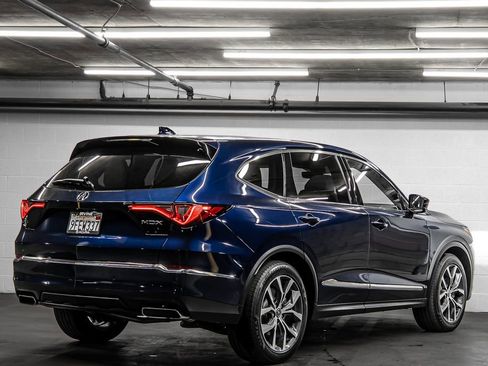 Certified 2023 Acura MDX FWD w/ Technology Package image 5