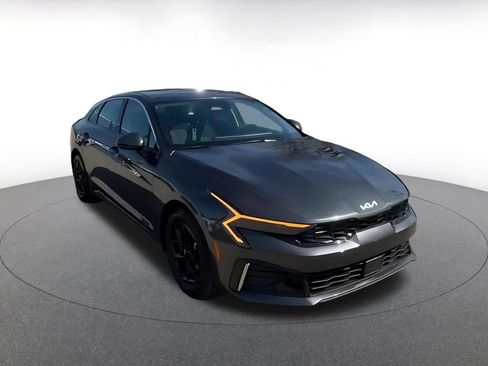 Used 2025 Kia K5 LXS image 3