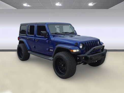 Used 2019 Jeep Wrangler Unlimited Sahara image 7