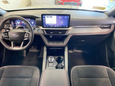 Used 2025 Ford Explorer ST AWD/4WD image 12