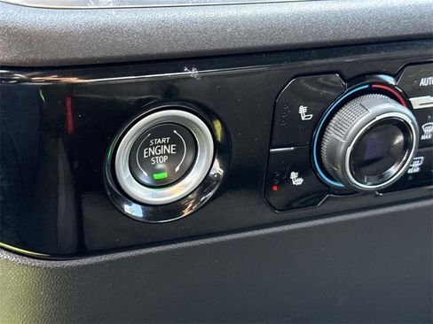 Used 2023 Chevrolet Silverado 1500 LT w/ Protection Package image 15