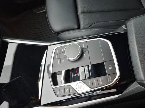 Used 2023 BMW 330i Sedan w/ Premium Package image 29