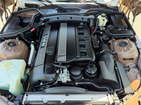 Used 2002 BMW Z3 2.5i RWD image 30