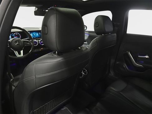 Used 2020 Mercedes-Benz A 220 4MATIC image 13