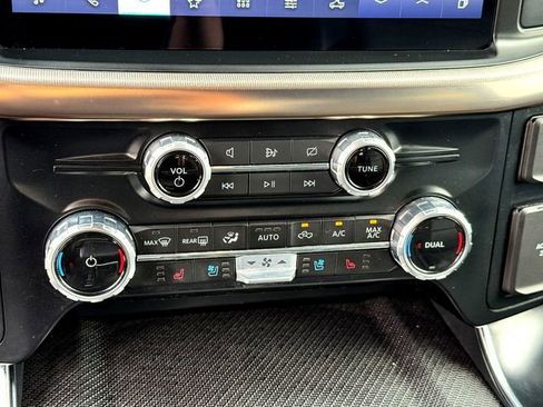 Used 2023 Ford F150 Raptor w/ Raptor 37 Performance Package AWD/4WD image 19