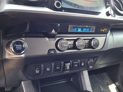 Used 2023 Toyota Tacoma TRD Off-Road w/ Technology Package RWD image 14