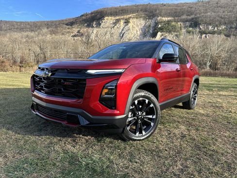 New 2026 Chevrolet Equinox RS w/ Convenience Package III image 1