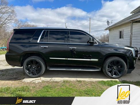Used 2015 Cadillac Escalade Premium image 1
