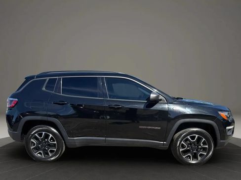 Used 2020 Jeep Compass Trailhawk AWD/4WD image 4
