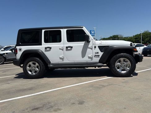 Used 2021 Jeep Wrangler Unlimited Sport AWD/4WD image 8