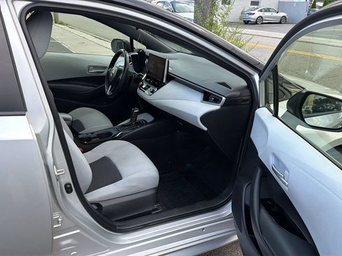 Used 2023 Toyota Corolla SE FWD image 25