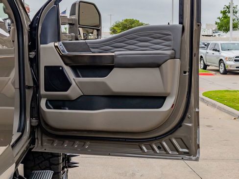 Used 2026 Ford F450 Platinum w/ Platinum Plus Package AWD/4WD image 36