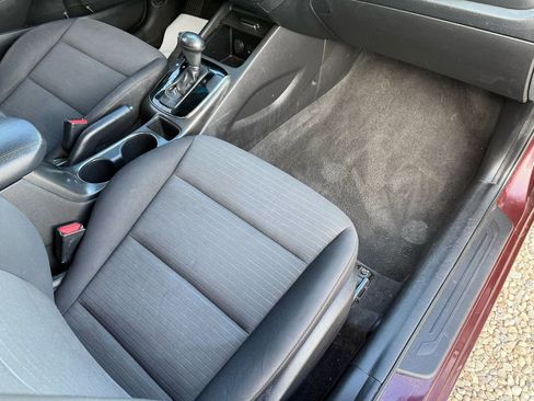 Used 2017 Kia Forte LX w/ LX Popular Package image 16