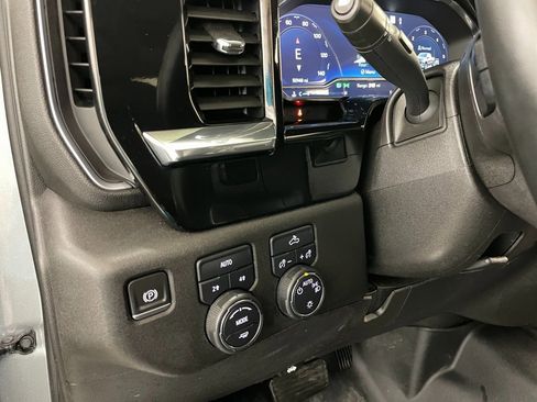 Certified 2023 Chevrolet Silverado 1500 LT image 24