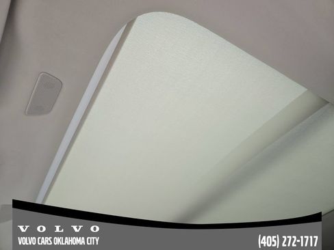 Certified 2023 Volvo XC60 B5 Plus w/ Climate Package FWD image 19