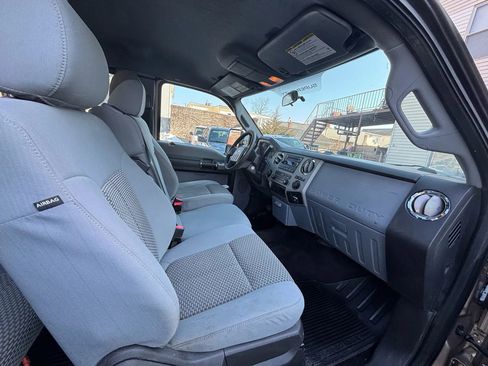 Used 2014 Ford F250 XLT w/ XLT Interior Package image 20