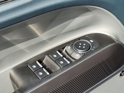 New 2026 Ford Maverick Lariat w/ Black Appearance Package image 17